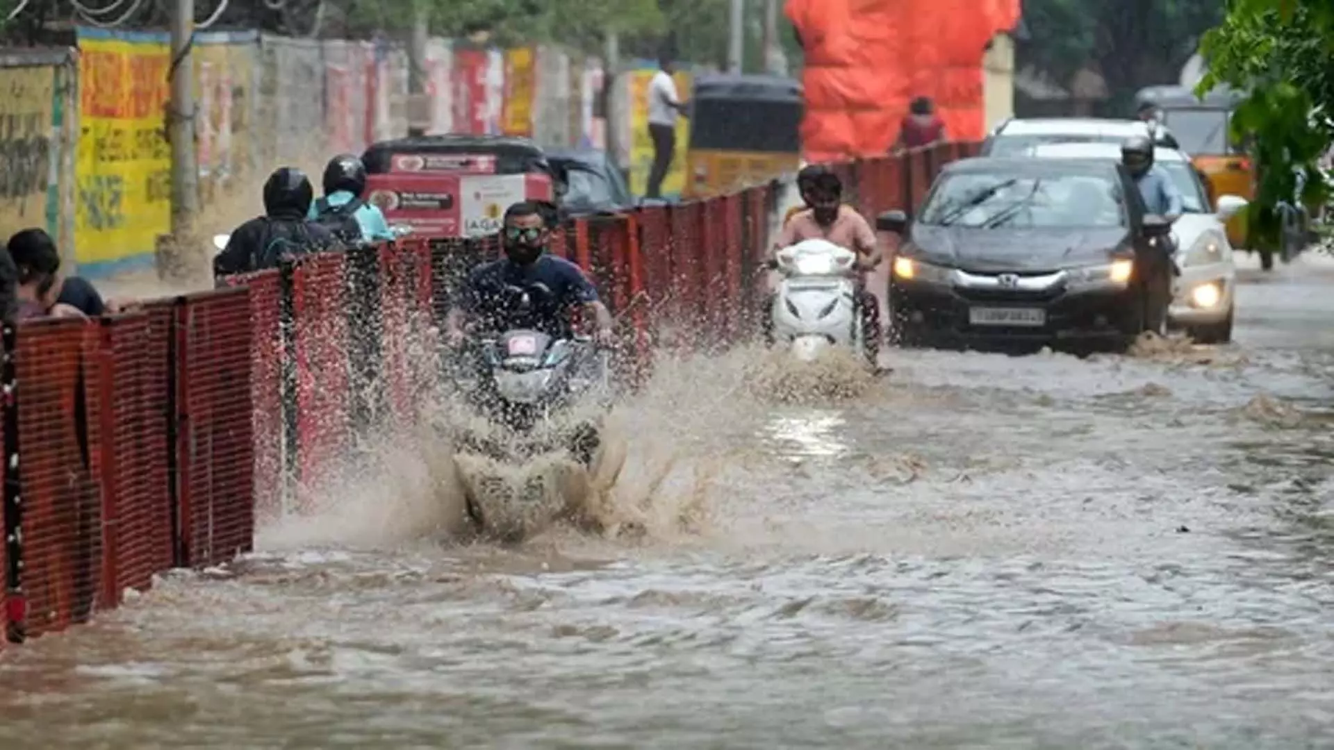 आईएमडी ने जारी किया ऑरेंज अलर्ट, ऊंची लहर की चेतावनी