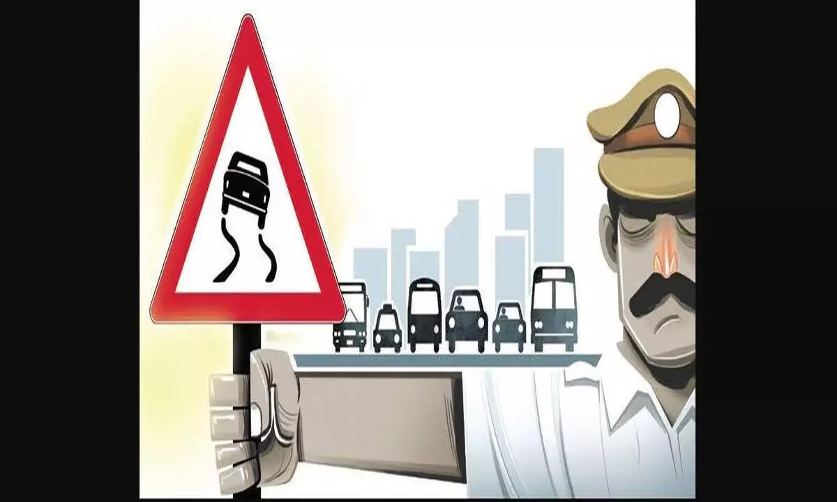 अधिकारियों ने बताया कि कृष्णा जिले में सड़क सुरक्षा उपाय लागू करें