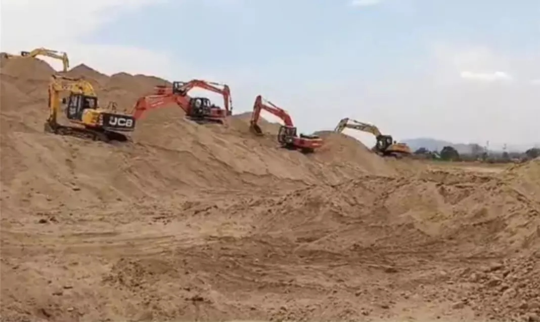 सिया से मिली अनुमति फिर भी चालू नहीं हुई जिले की रेत खदानें, जिले की खदानों पर रोक