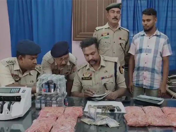 अमताली पुलिस, बीएसएफ ने 1 करोड़ रुपये से अधिक मूल्य के नशीले पदार्थ जब्त किए, मादक पदार्थ तस्कर को गिरफ्तार किया