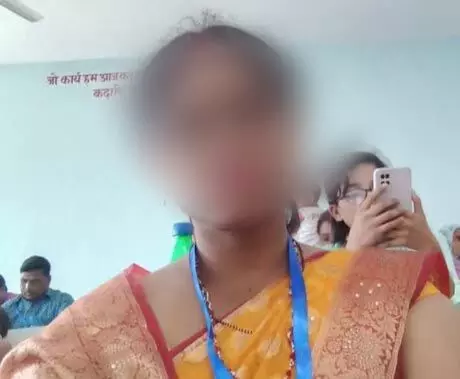 कानून को चुनौती: बीच सड़क पर महिला टीचर का रेत दिया गला, अब पत्नी बताकर उसी का किया श्राद्ध