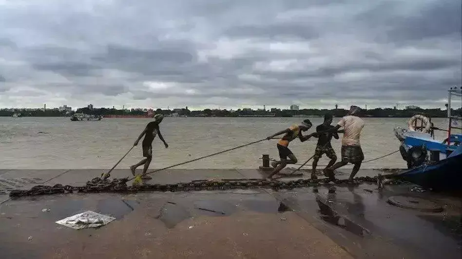 बंगाल की खाड़ी में बना कम दबाव का क्षेत्र, आंध्र प्रदेश में हल्की बारिश की संभावना