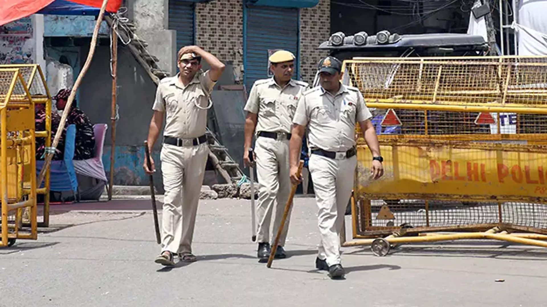 दिल्ली पुलिस ने चुनाव बहिष्कार के नारे लगाने पर 2 FIR दर्ज
