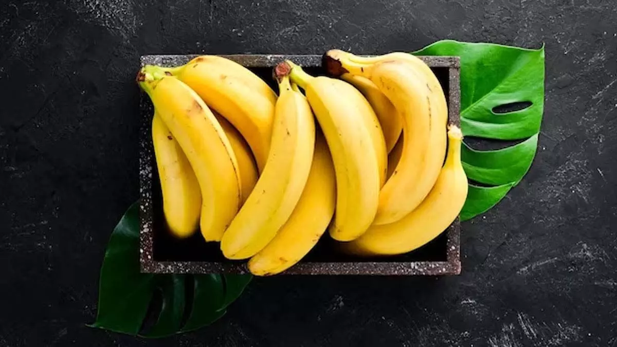 एक्सपर्ट ने बताए गर्मियों में केला खाने के 5 तरीके