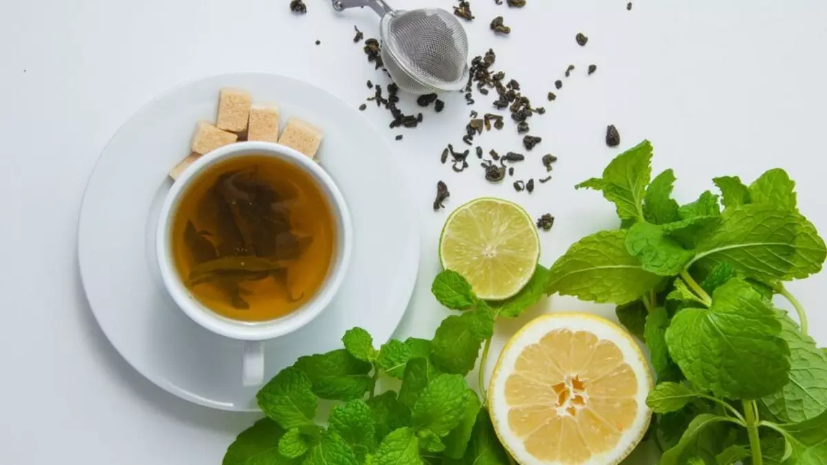 तुलसी की चाय पीने 5 अद्भुत स्वास्थ्य लाभों का लें आनंद