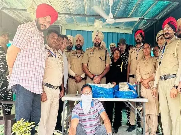 बठिंडा पुलिस ने बस में व्यक्ति से 1.2 करोड़ रुपये बरामद किए