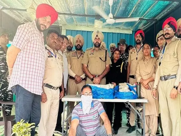 पंजाब: बठिंडा पुलिस ने बस में व्यक्ति से 1.2 करोड़ रुपये बरामद किए