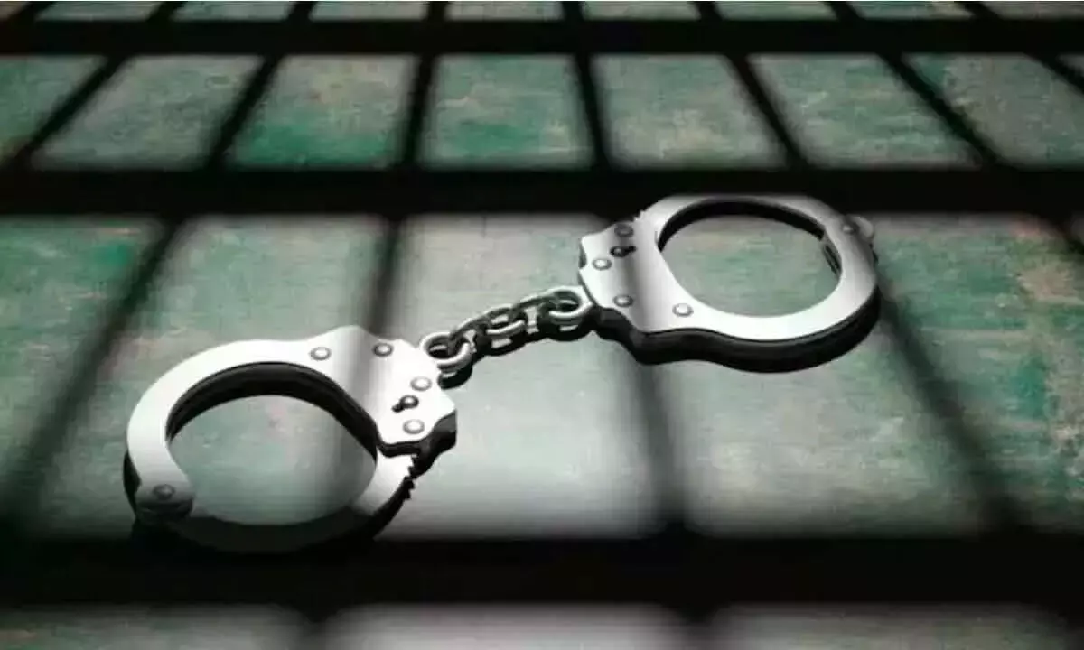 साइबर अपराध पुलिस ने वैवाहिक धोखाधड़ी के आरोप में एक व्यक्ति को गिरफ्तार किया