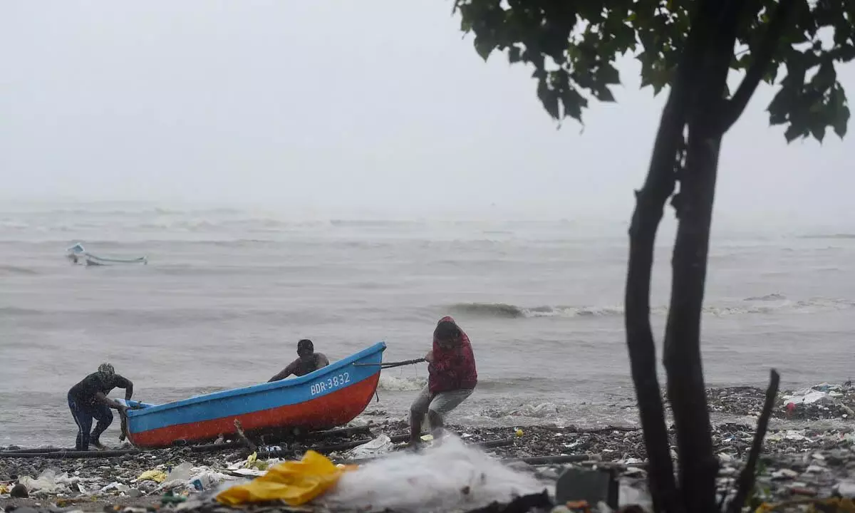 विशेष राहत आयुक्त ने कलेक्टरों से चक्रवात के प्रति सतर्क रहने को कहा