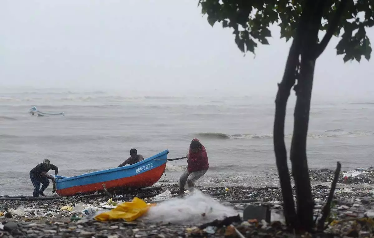 विशेष राहत आयुक्त ने कलेक्टरों से चक्रवात के प्रति सतर्क रहने को कहा