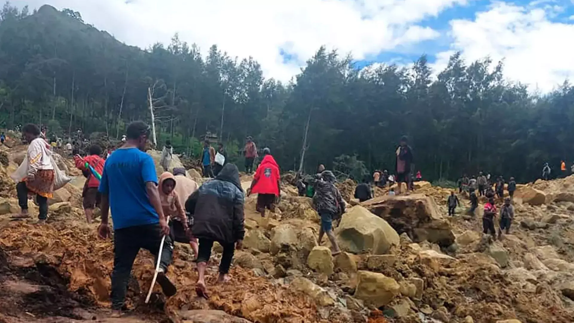पापुआ न्यू गिनी में विनाशकारी भूस्खलन से बचे लोगों के लिए प्रावधान