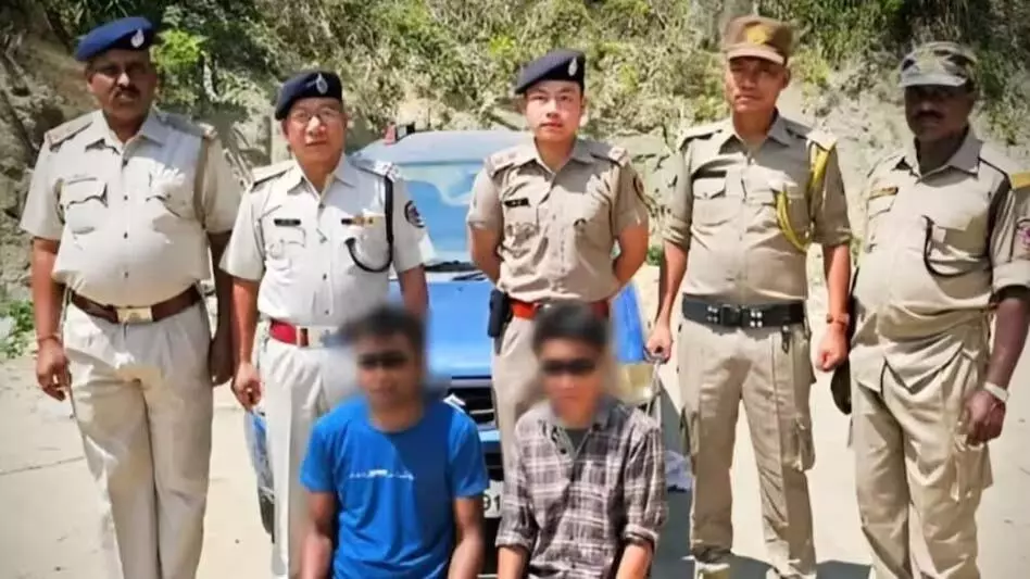 असम-अरुणाचल सीमा पर पुलिस ने हेरोइन जब्त की, दो को गिरफ्तार किया