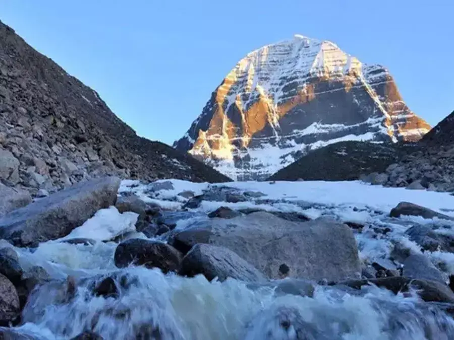 जानें कैलाश मानसरोवर घूमने के लिए खूबसूरत जगह