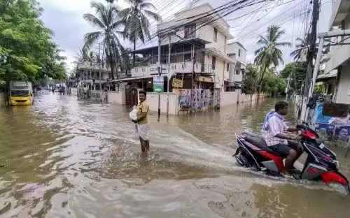 केरल में बारिश से संपत्ति को नुकसान, सात जिलों में येलो अलर्ट