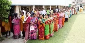 हिंसा के बीच बंगाल में रिकॉर्ड 77.99 प्रतिशत मतदान हुआ