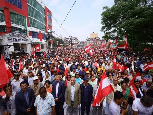 नेपाल विपक्ष ने विरोध प्रदर्शन शुरू किया, मंगलवार के बजट से पहले गृह मंत्री के इस्तीफे की मांग की