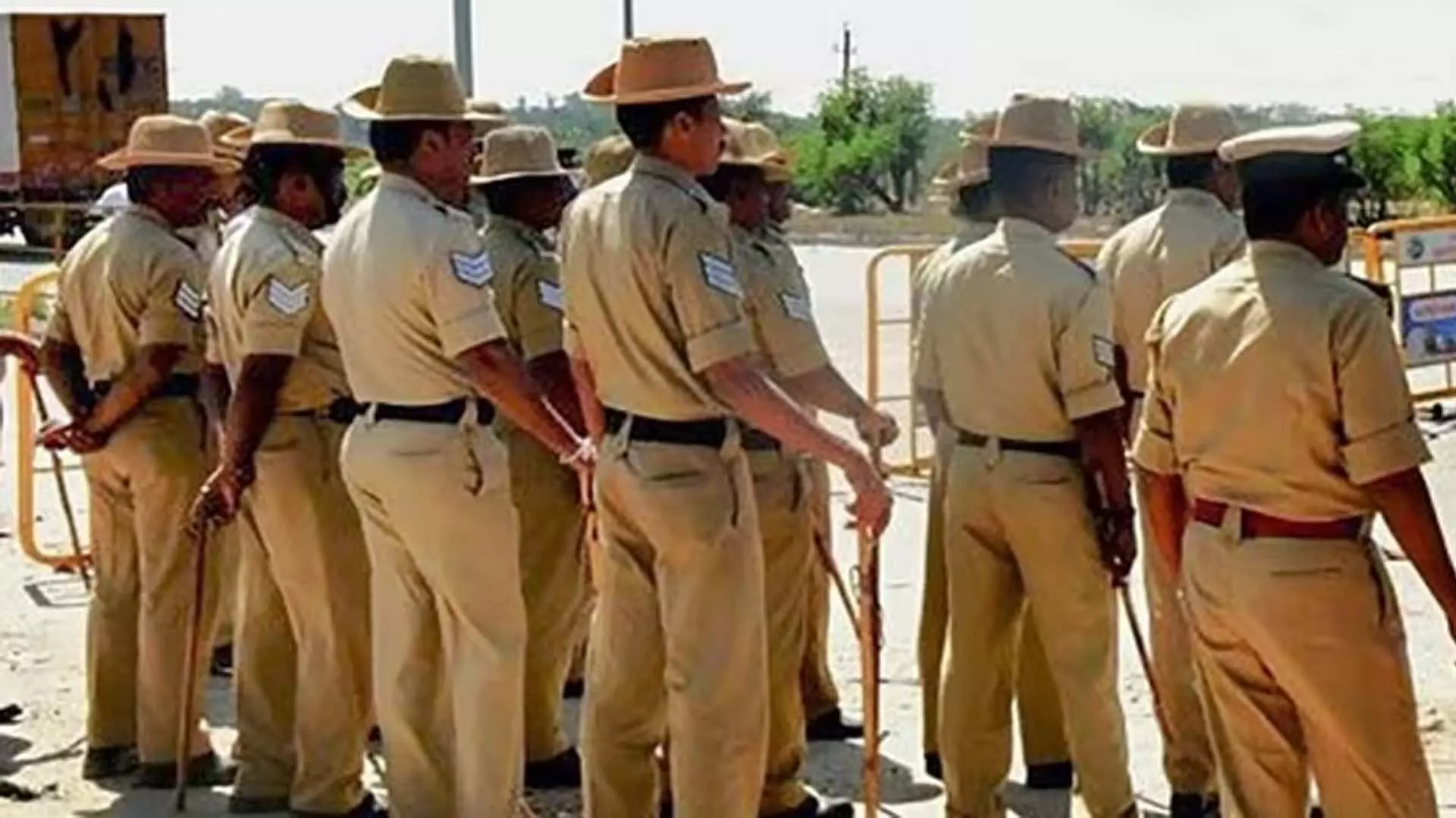 चन्नागिरी पुलिस स्टेशन में भीड़ के हमले के सिलसिले में 25 लोगों को गिरफ्तार किया गया