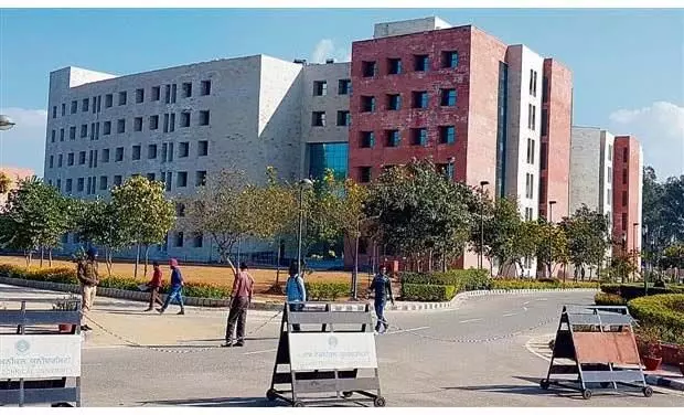 जालंधर में आईके गुजराल पंजाब तकनीकी विश्वविद्यालय ने विश्वविद्यालय शुल्क दोगुना कर दिया, संबद्ध कॉलेज नाखुश