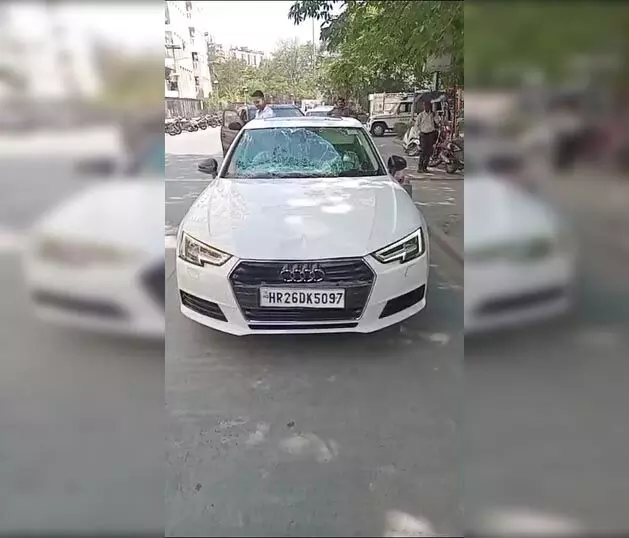 मौत LIVE VIDEO: हिट एंड रन केस में ऑडी कार बरामद, चालक की गिरफ्तारी की कोशिश तेज