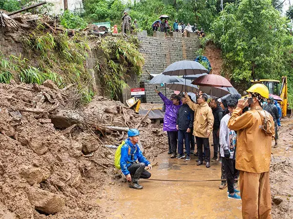 मुख्यमंत्री लालदुहोमा ने आइजोल में आपदा स्थलों का दौरा किया