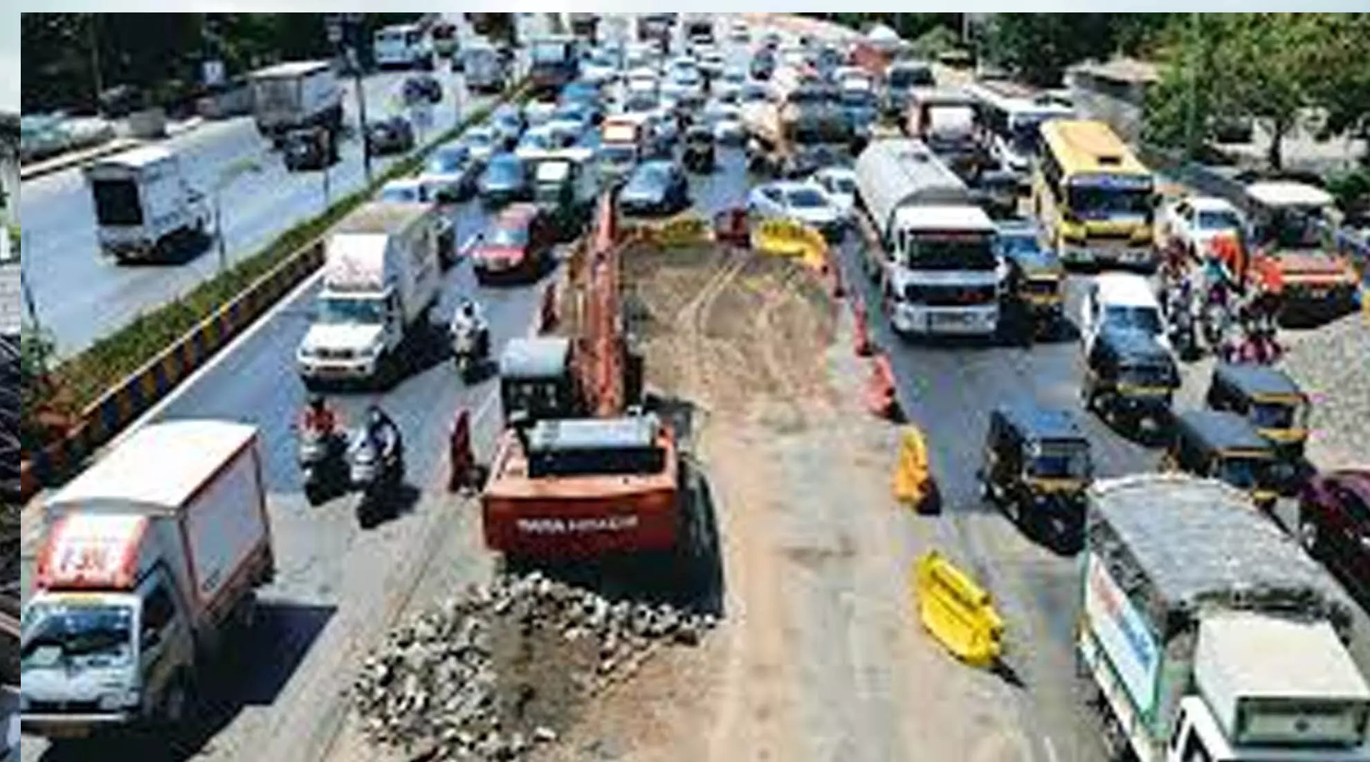 बीएमसी प्रशासन ने निर्देश दिया, सड़क निर्माण कार्य जून तक यातायात के लिए मार्ग तैयार कर लिए जायेगा