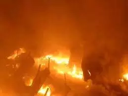 रेवाड़ी के कबाड़  गोदाम में लगी आग, लाखों  स्क्रैप जलकर हुआ खाक