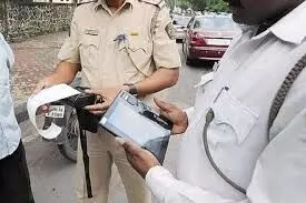 रेती पुलिस ने यूपी नंबर प्लेट पर मजिस्ट्रेट लिखी एक कार को सीज किया