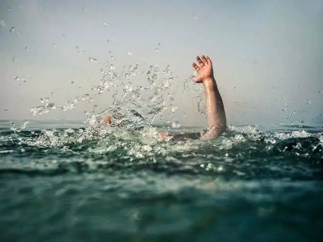 गंगथ में छौंच नदी में 42 वर्षीय व्यक्ति डूबा