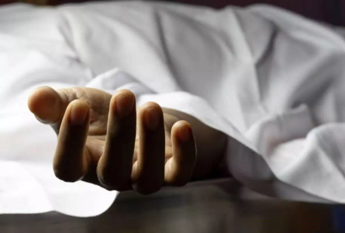 अगवानपुर पेपर मिल परिसर में छज्जा गिरने से मजदूर की हुई मौत