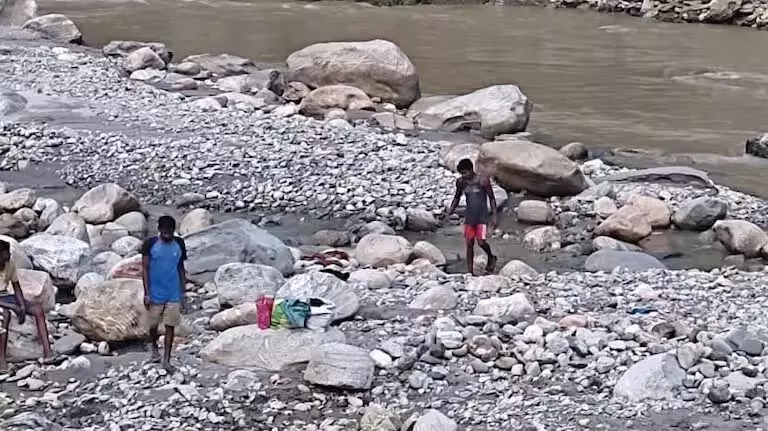 सिक्किम एसडीएमए ने भारी बारिश के कारण तीस्ता नदी के जलस्तर में संभावित वृद्धि के बारे में लोगों को आगाह किया