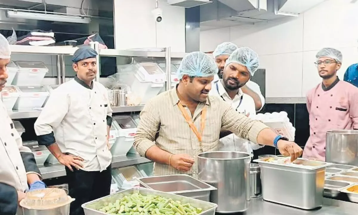 Telangana news: हैदराबाद के रेस्तरांओं को जल्द ही मिलेगी स्वच्छता रेटिंग