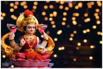 Maa Durga Naam : शुक्रवार के दिन बस कर लें ये उपाय, धन की होगी प्राप्ति