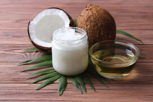 Coconut oil: नारियल तेल बालों के लिए होगा डबल फायदा नींबू के साथ करें इसका प्रयोग,