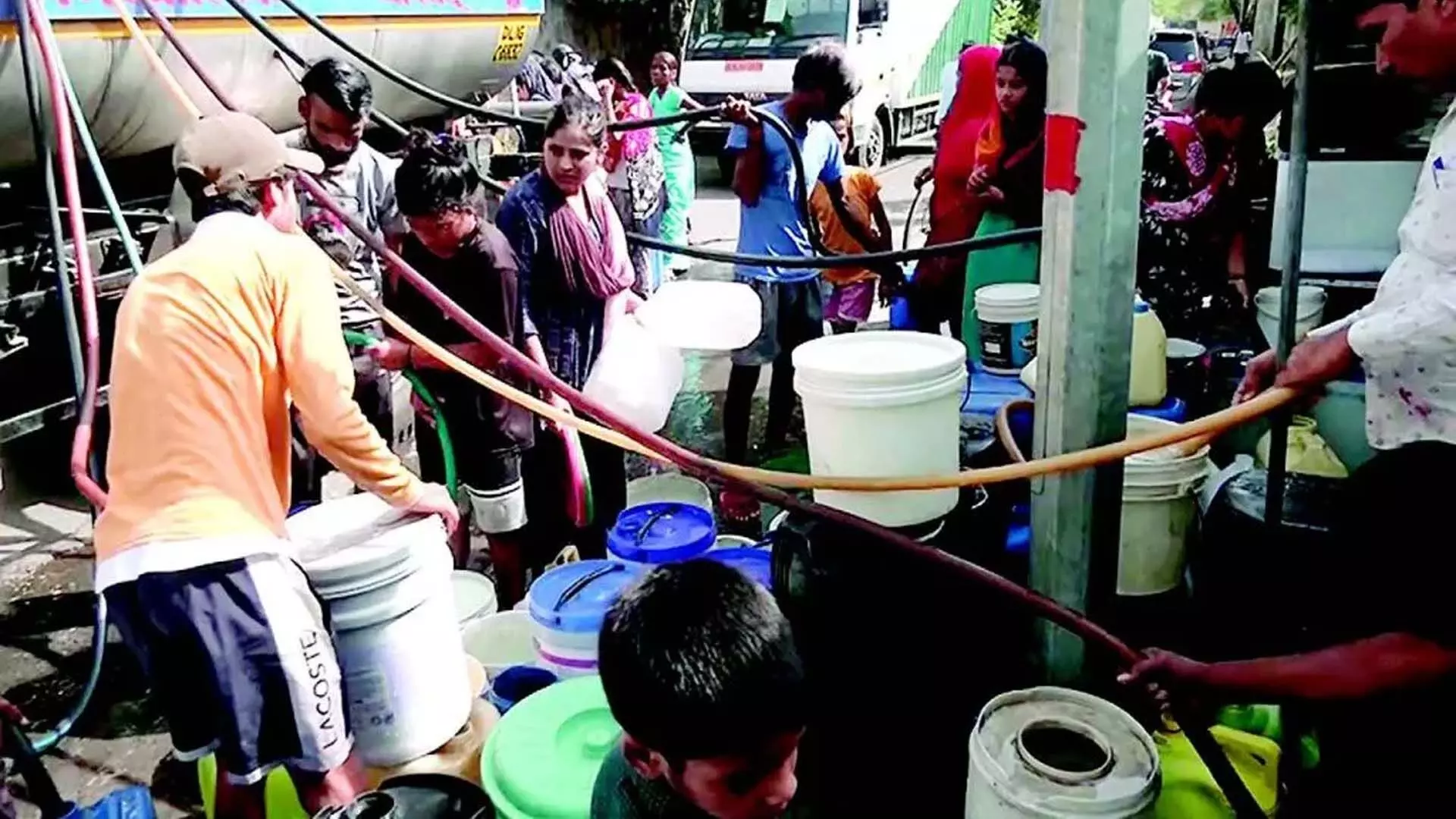 delhi water problem: दिल्ली सरकार ने पानी की कमी पर सुप्रीम कोर्ट से हस्तक्षेप की मांग की
