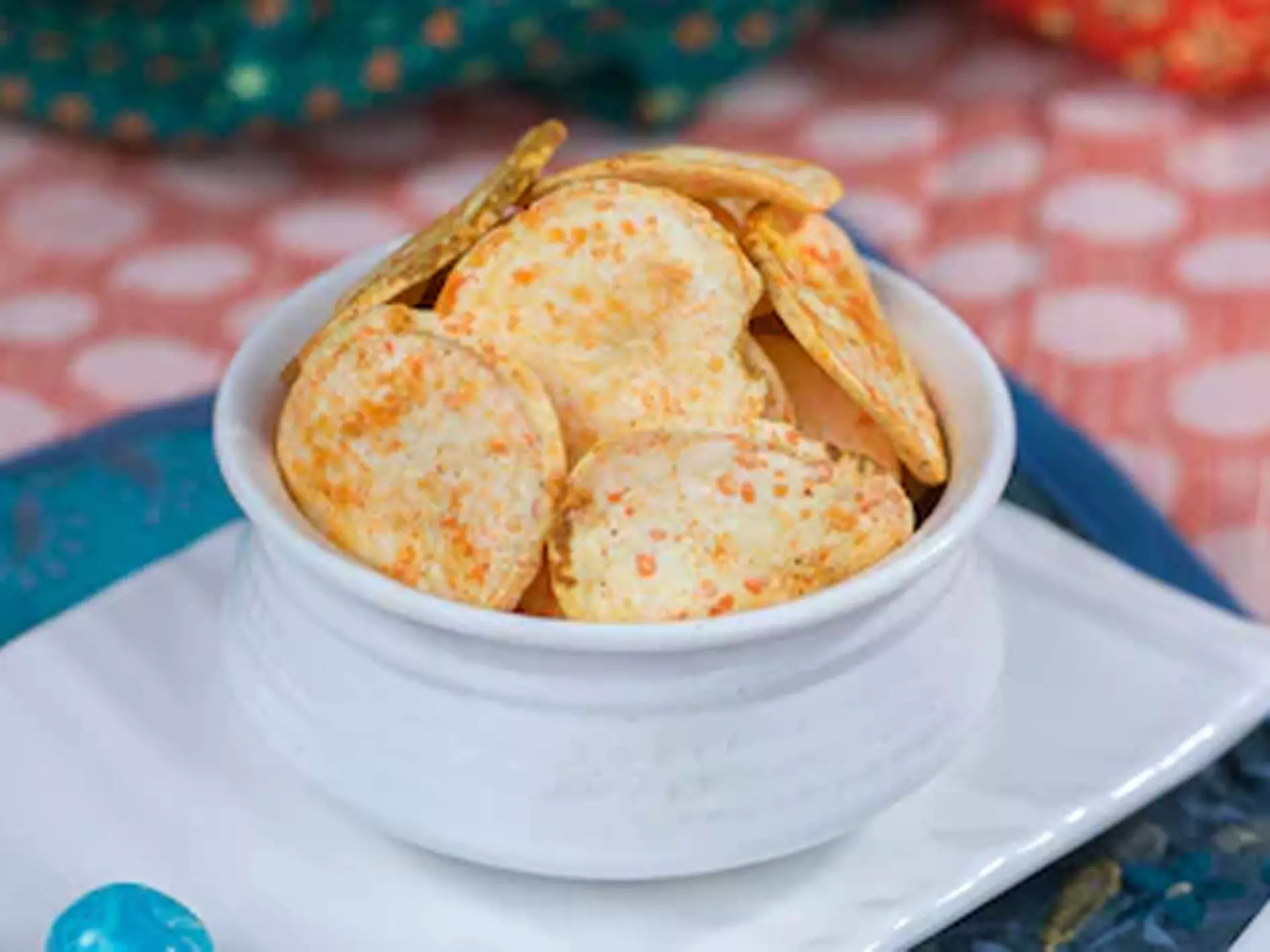 Potato Chips Recipe: घर पर ही बनाइए स्ट्रीट स्टाइल स्पाइसी आलू चिप्स