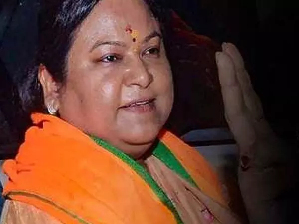 Lok Sabha Elections : भाजपा प्रत्याशी सीता सोरेन ने कहा, किसी दल विशेष के प्रत्याशी को जीतने में जुटे हैं जिला प्रशासन के लोग