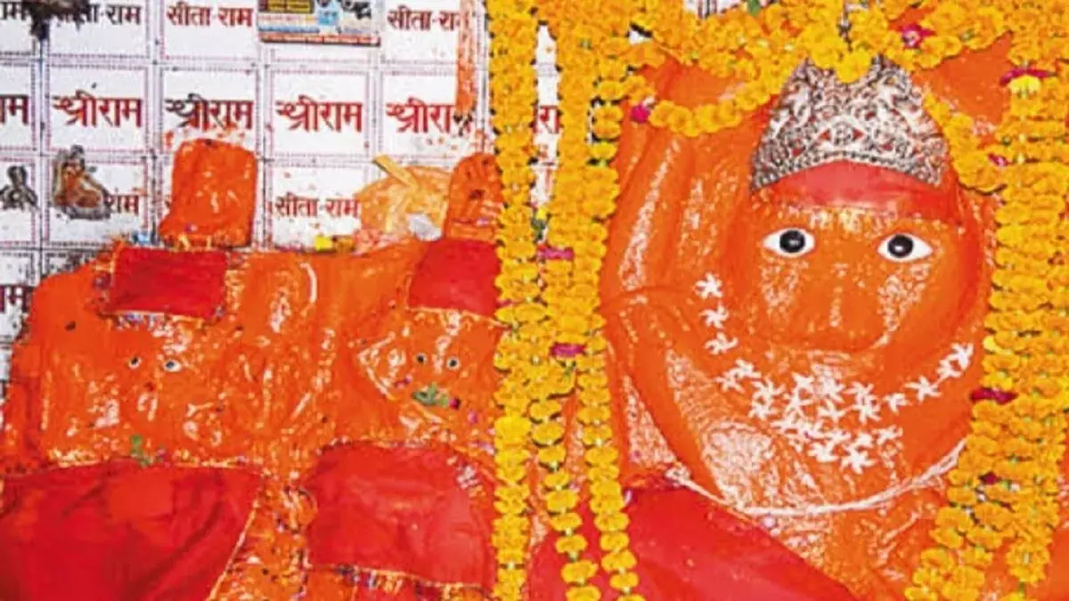 Hanuman Temple : 500 साल पुराना हनुमान मंदिर के दर्शन से पूरी होती हैं हर मन्नतें