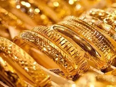 Gold Price : भारत में सोने की कीमत में गिरावट आई