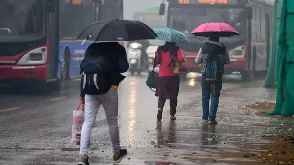 Weather : दिल्ली में बदलेगा मौसम का मिजाज, ,पंजाब और हरियाणा में अभी गर्मी जारी