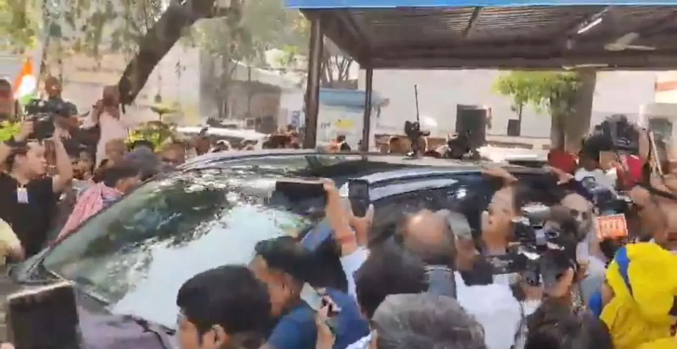CM Arvind Kejriwal तिहाड़ जेल पहुंचे, देखें VIDEO...