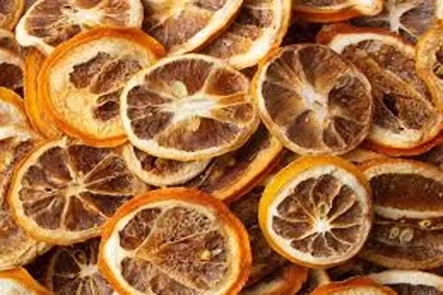 Dried Lemon: सूखे नींबू को फेंकने की जगह ऐसे करें रियूज