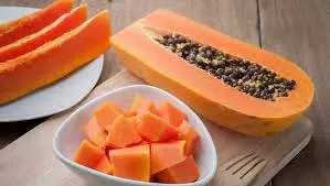 Papaya Cutting:आप  पपीता काटते वक्त ये गलती न करे ,जाने पपीता काटने का सही तरीका