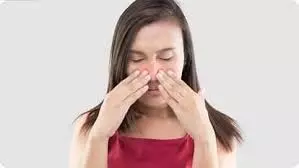 Nose bleeding:गर्मियों में नाक से खून आना, गंभीर बीमारी का संकेत तो नहीं