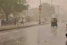 Weather News : झुंझुनू जिले में हुई बारिश, लोगो को मिली तेज गर्मी से राहत