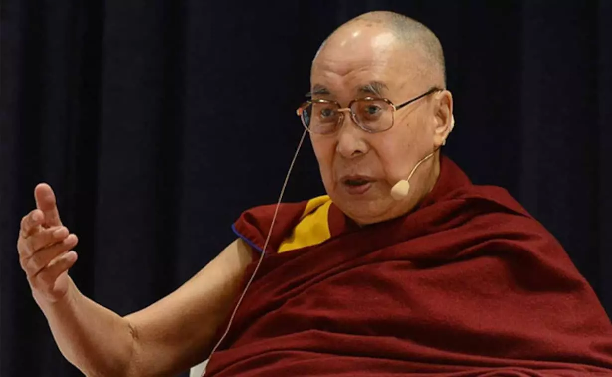 Dalai Lama: दलाई लामा इलाज के लिए अमेरिका जाएंगे