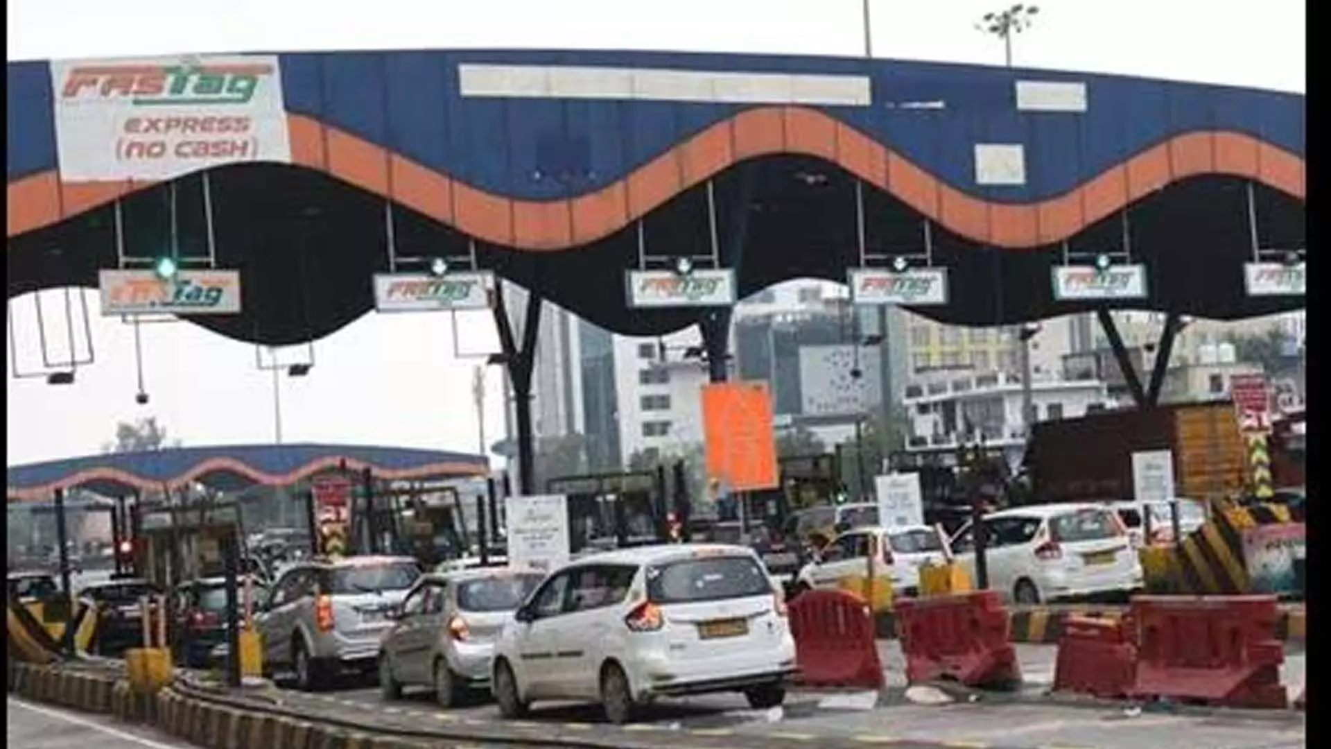 Delhi Traffic: एमसीडी ने 3 आरएफआईडी-आधारित पार्किंग स्थल चालू किए