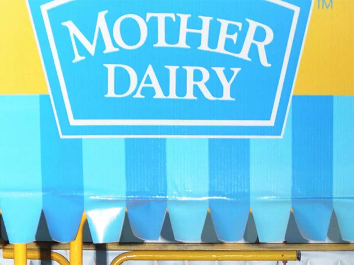 Mother Dairy: अमूल के बाद मदर डेयरी ने भी बढ़ाए दूध के दाम, एक क्लिक में जानें नए रेट