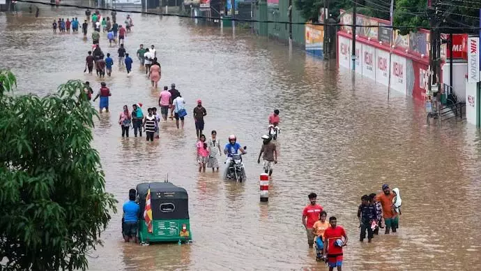 Colombo: श्रीलंका में भारी बारिश से 15 लोगों की मौत, आज स्कूल बंद