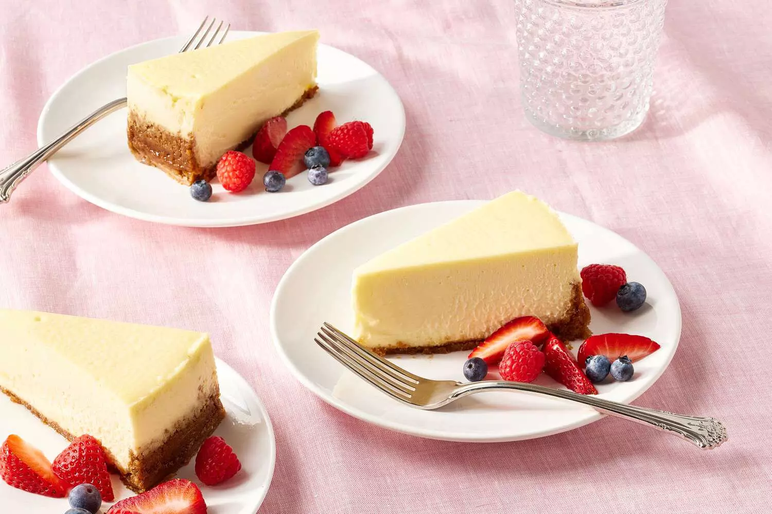 Cheesecake : बाजार जैसी चीज केक, ट्राई करें आसान रेसिपी