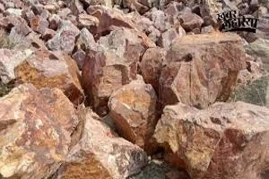 Panipat: 15 करोड़ से  तटबंध पर लगायी जा रही पत्थरों की ठोकरें